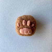【ベージュ】羊毛の肉球マグネット