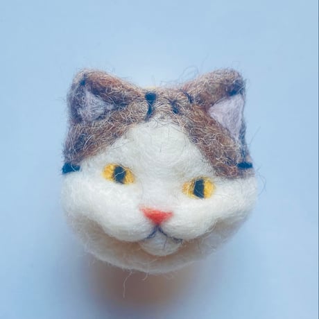 【もちお】羊毛の猫ちゃんブローチ