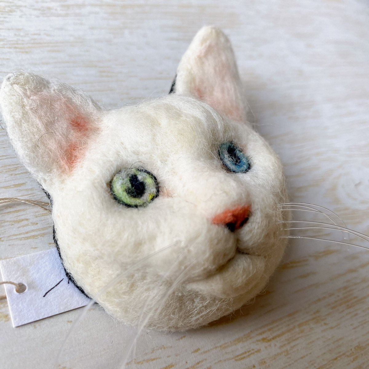 白ネコ　大きめ fit=scale-down,w=1200