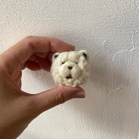 わんちゃんのブローチ 【白チャウチャウ】
