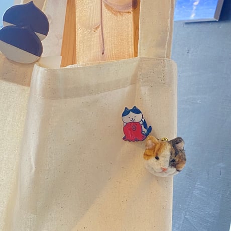 【ねこ田さん】羊毛の猫ちゃんブローチ