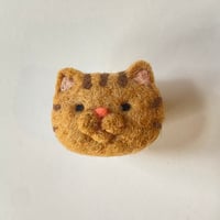 再販！ねこの森雑貨店のねこちゃんブローチ 【トラ】