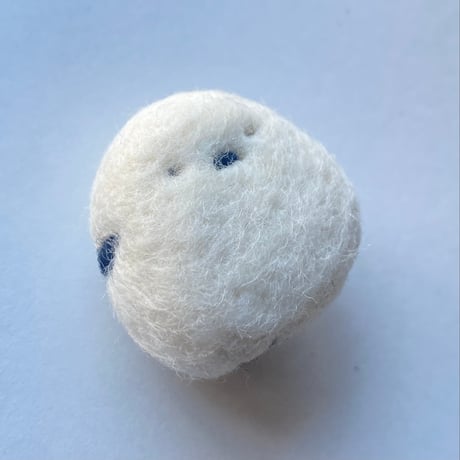 再販！もっちりシマエナガさん正面のマグネット