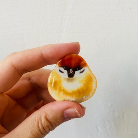 売切御礼！【季節限定】スズメのブローチ