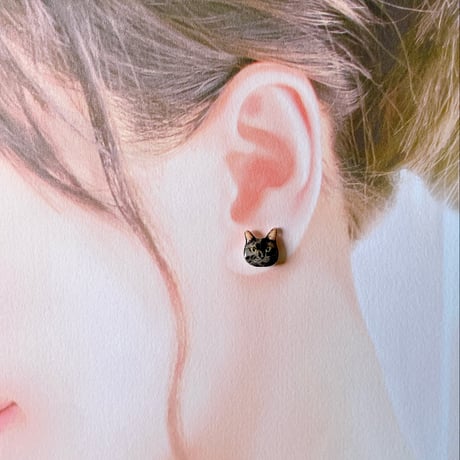 黒猫さんのピアス