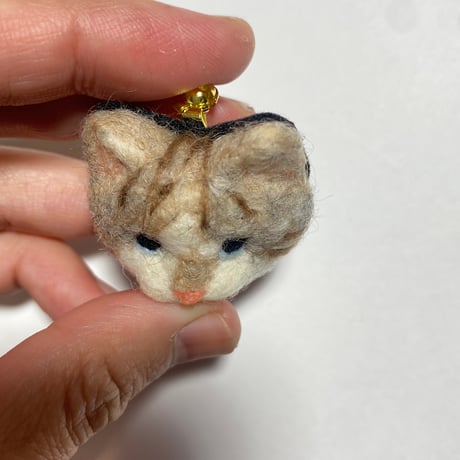 【かわいいちゃん】羊毛の猫ちゃんブローチ