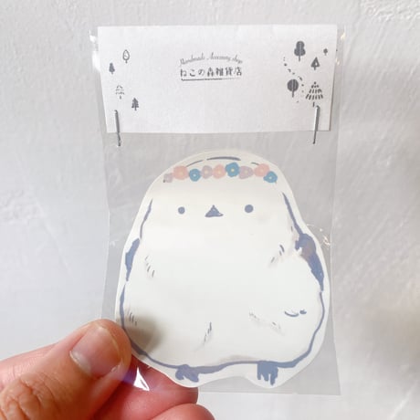花冠のシマエナガさんのシール