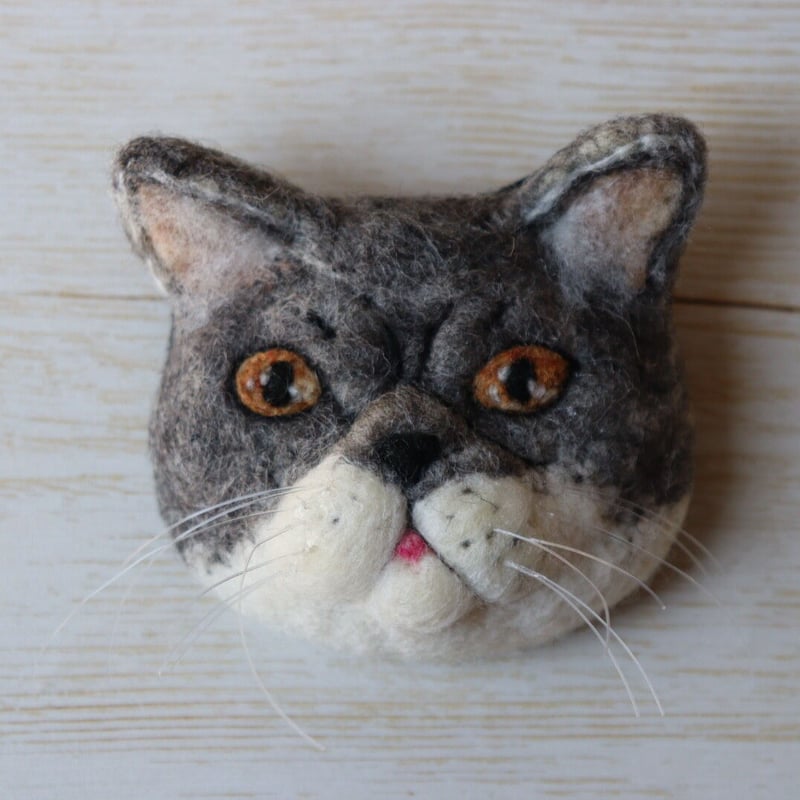リアルめ猫さんのちょっと大きめブローチ。【エキゾチックショートヘア