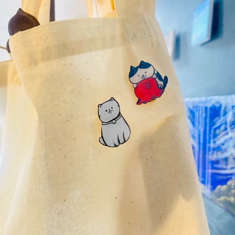 モノクロねこ(しろねこ)のブローチ