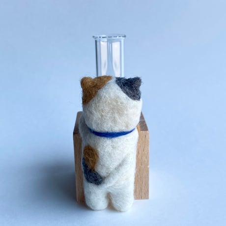 ねこちゃんの一輪挿し【みけ】