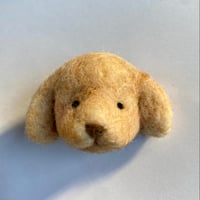 わんちゃんのブローチ 【ゴールデンレトリバーのこども】