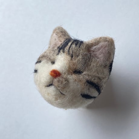 【カワちゃん】羊毛の猫ちゃんブローチ