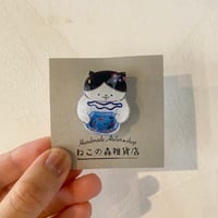 ねこの森の夏ブローチ 【金魚とねこさん】