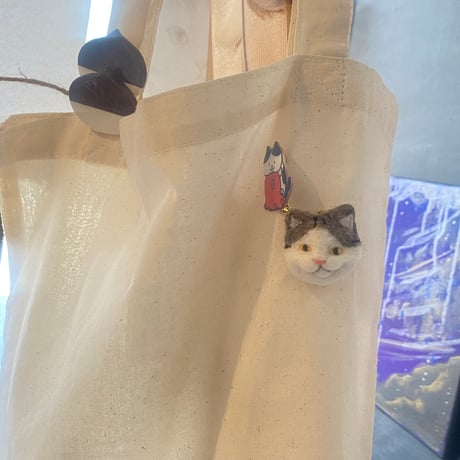 【もちお】羊毛の猫ちゃんブローチ