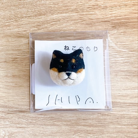 NEKOSANの【SHIBA.】ブローチ(くろしば)