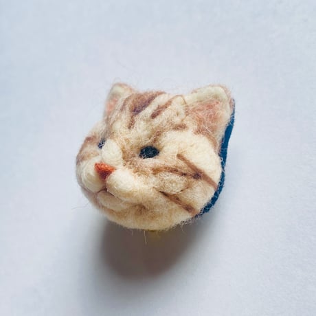【ココアラテ】羊毛の猫ちゃんブローチ