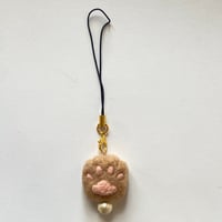 【ベージュ】羊毛の小さな肉球ストラップ