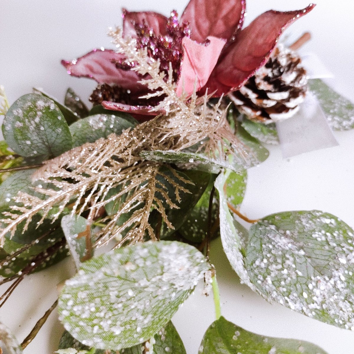 ポインセチアとユーカリのスワッグ | MAPLE FLOWER＆COFFEE