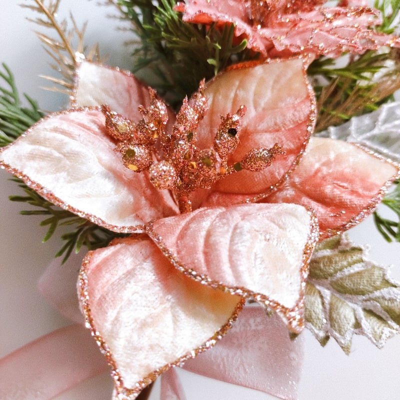 ポインセチアとヒイラギのブーケ | MAPLE FLOWER＆COFFEE