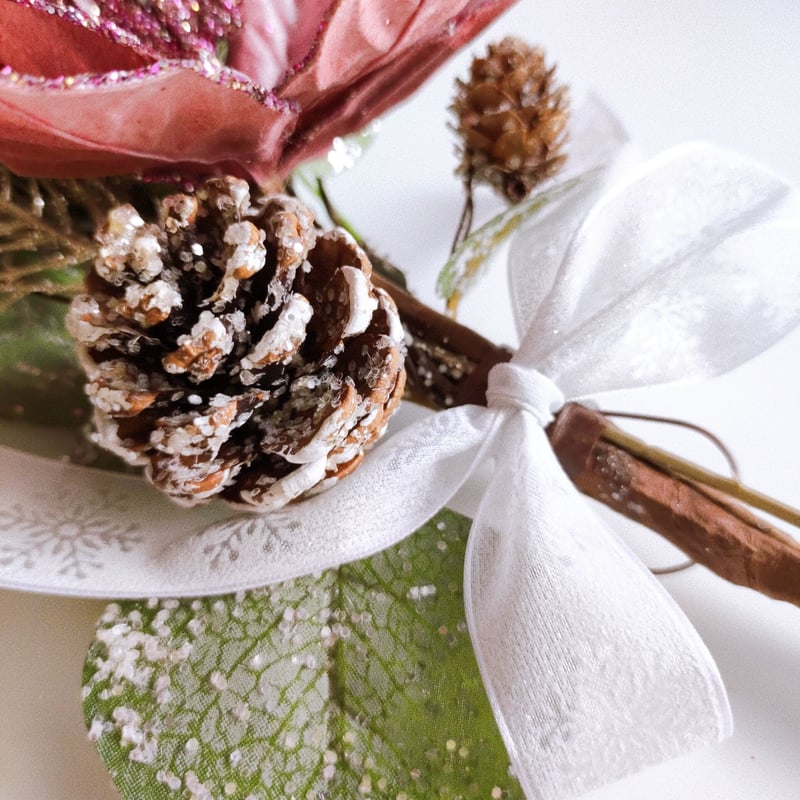 ポインセチアとユーカリのスワッグ | MAPLE FLOWER＆COFFEE