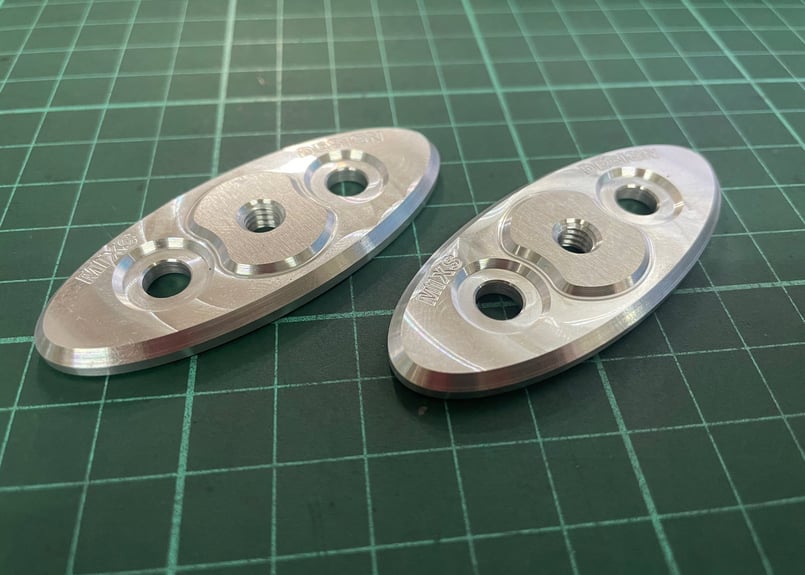 MIXS】NSR250 CNCミラーホールカバー TYPE2 ミニミラータイプ