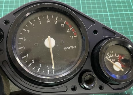 【MIXS】メーターカバープレート　MC21タイプ　RVF400　CBR250RR他
