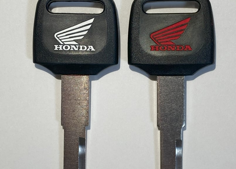 み*ゅ様 HONDA NSR250R(MC28)用 ブランクメカキー 2個セット み*ゅ様 HONDA NSR250R(MC28)用 ブランクメカキー 2個セット