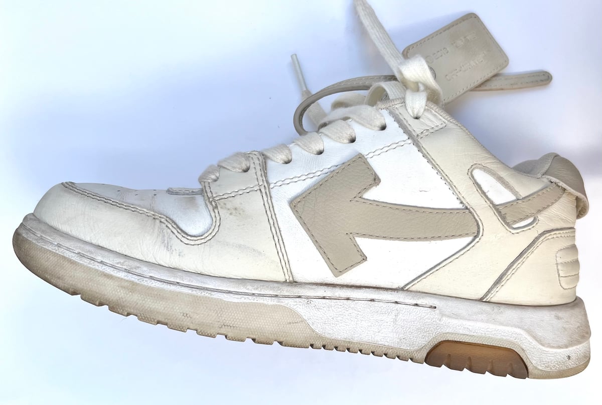 off-white スニーカー 希少 ⚫️USED⚫️OFF WHITE off white sneakers | INHWA ST