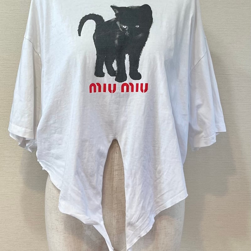 miumiu 猫　Tシャツ　レア物 ⚫️USED⚫️miu miu cat tee | INHWA STUDIO