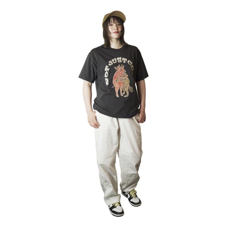 ブタとオオカミ【ブラック】半袖Tシャツ