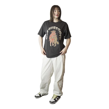 ブタとオオカミ【ブラック】半袖Tシャツ