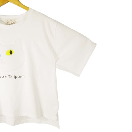 ネコにらみ【ホワイト】WOMEN’SオーバーTシャツ