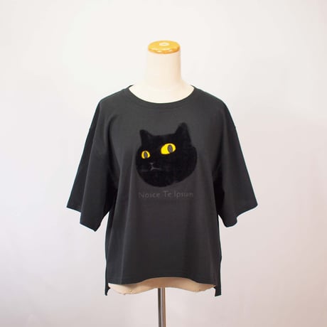 ネコにらみ【ブラック】 BIG半袖Tシャツ