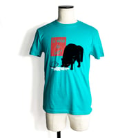 ミルクを飲むネコ【エメラルドグリーン】半袖Tシャツ