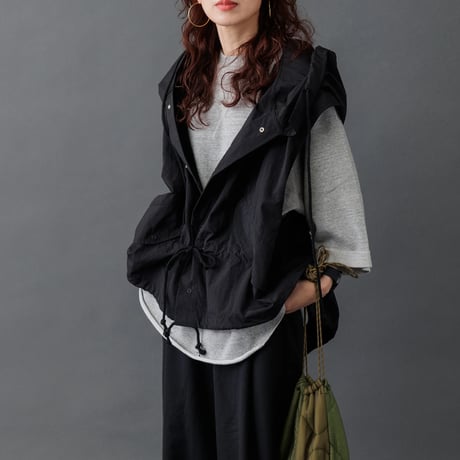 ナイロンスノーパーカーベスト　ブラック【24403】