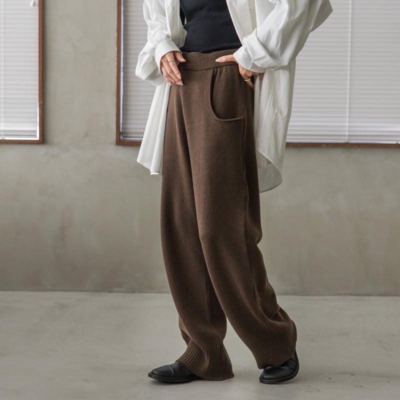 カーブニットパンツ ブラウン【23202】 | Clotho.