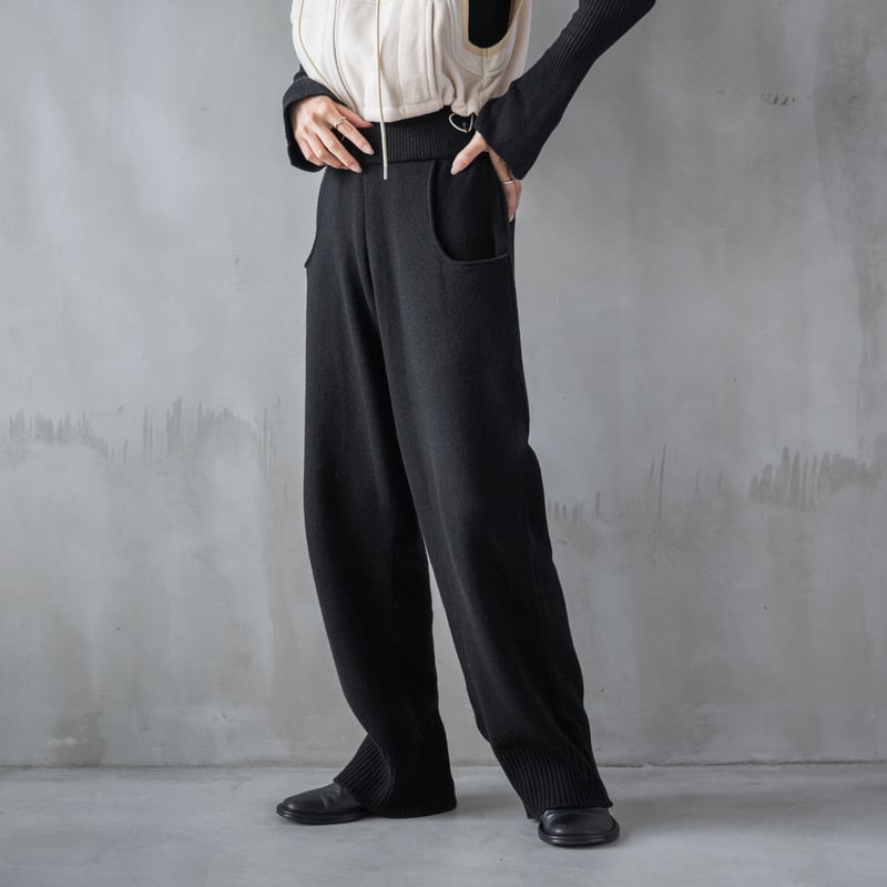 【タグ付き】UNOF Kint pants ニットパンツ ブラック Mサイズ タグ付き】UNOF Kint pants ニットパンツ ブラック Mサイズ KNIT