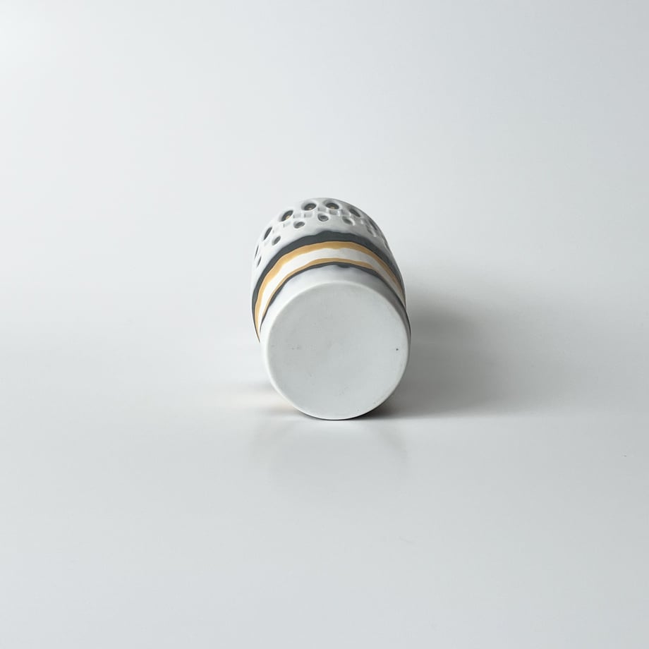 63f4200d7d65da70bb9d528a
