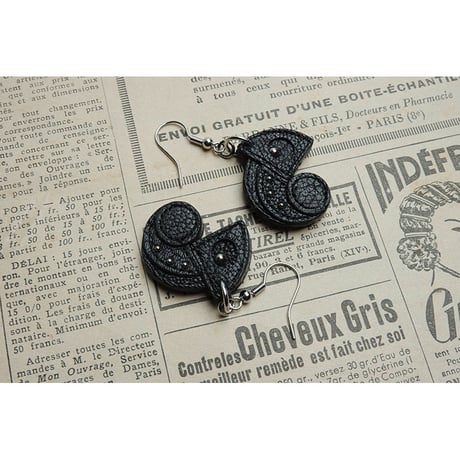 Leather Pierced Earrings / Reon Icon Design ( 88 Colors )