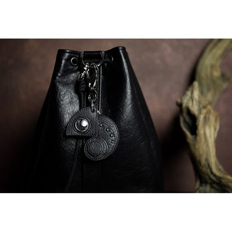 Leather Key Holder ( Small ) / Reon Icon Design ( Monkey Flip Model )
