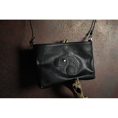 Leather Sacoche / Reon Icon Design
