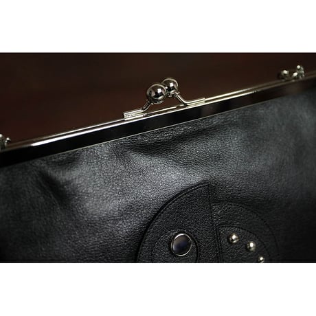 Leather 24cm Rounded Corner Clasp Pouch / Reon Icon Design