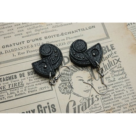Leather Pierced Earrings / Reon Icon Design ( 88 Colors )