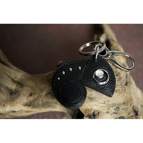 Leather Key Holder ( Small ) / Reon Icon Design ( Monkey Flip Model )