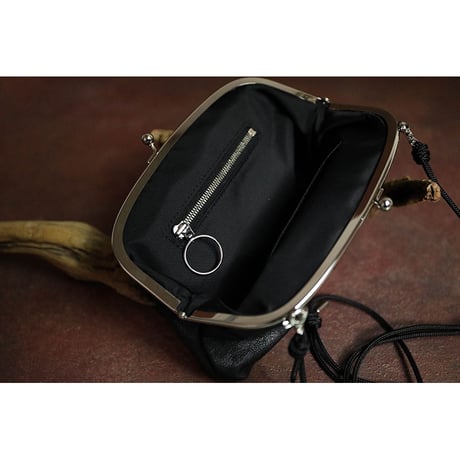 Leather 18cm Comb Shaped Clasp Pouch / Reon Icon Design