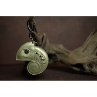 Leather Key Holder ( Medium ) / Reon Icon Design ( Gold )