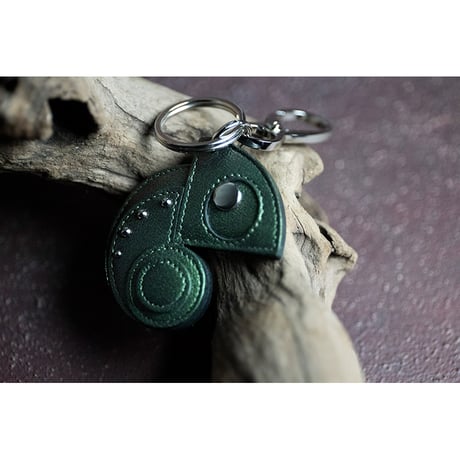 Leather Key Holder ( Small ) / Reon Icon Design ( Iridescent Kiwi )