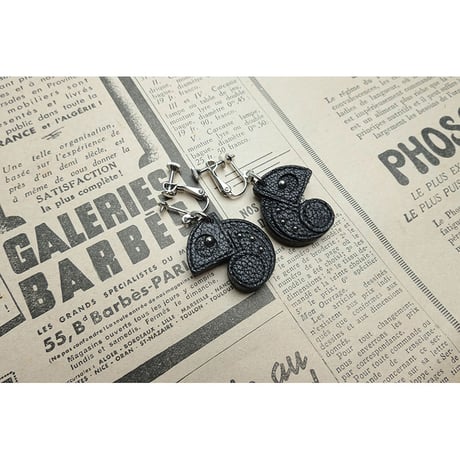 Leather Earrings / Reon Icon Design ( 88 Colors )