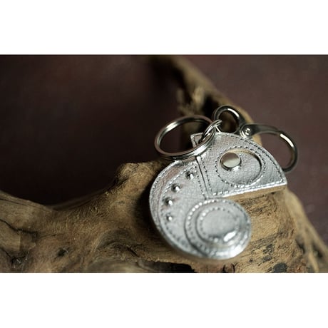 Leather Key Holder ( Small ) / Reon Icon Design ( Silver )