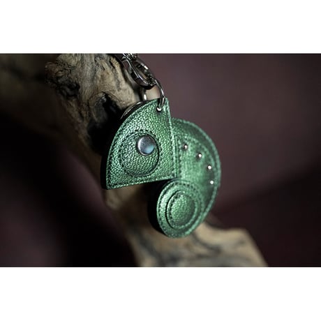 Leather Key Holder ( Small ) / Reon Icon Design ( Iridescent Kiwi )
